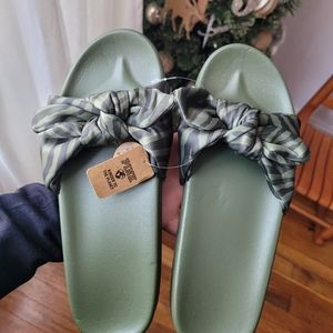 NWT Pink slides